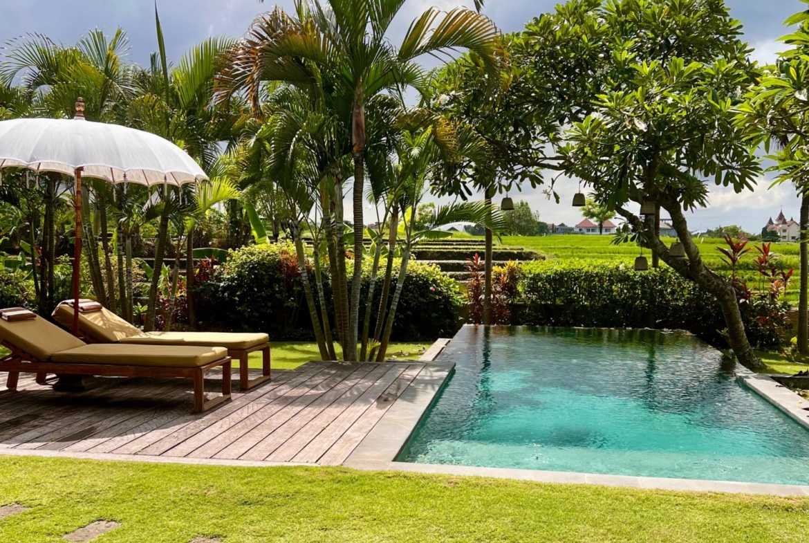villa for sale in babakan