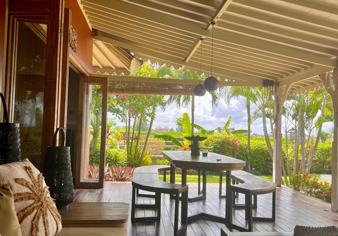 Rice field View Villa in Babakan for Sale